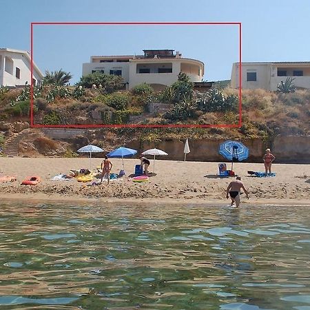 Nice Apartments In Waterfront Villa In Bosa Porto Alabe Tresnuraghes Exterior foto