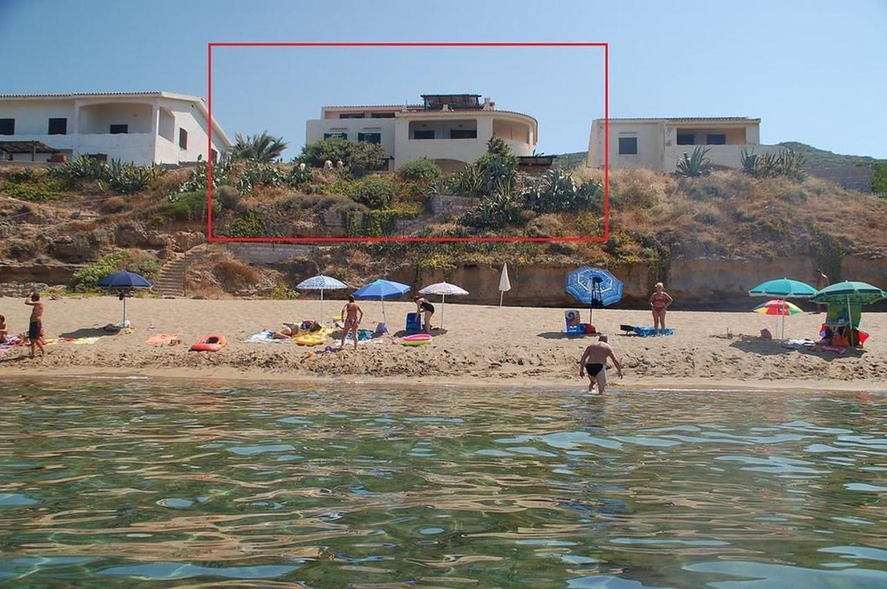 Nice Apartments In Waterfront Villa In Bosa Porto Alabe Tresnuraghes Exterior foto